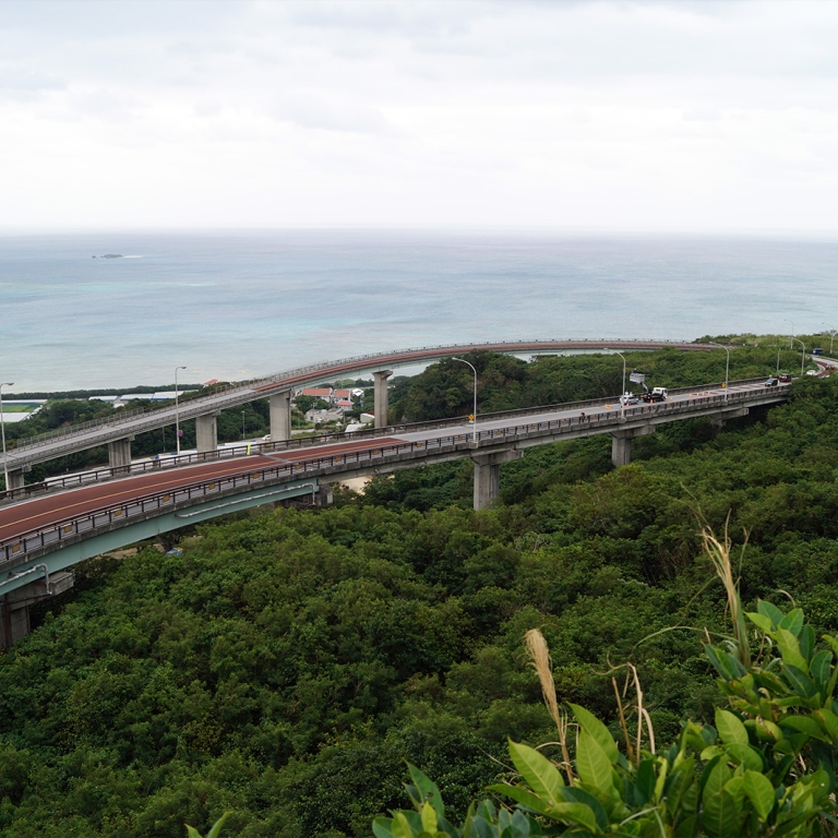 Мост НираиКанаи, Окинава