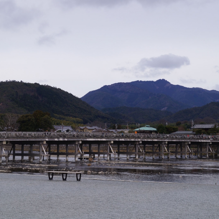 Древний мост в Арасияма; Киото