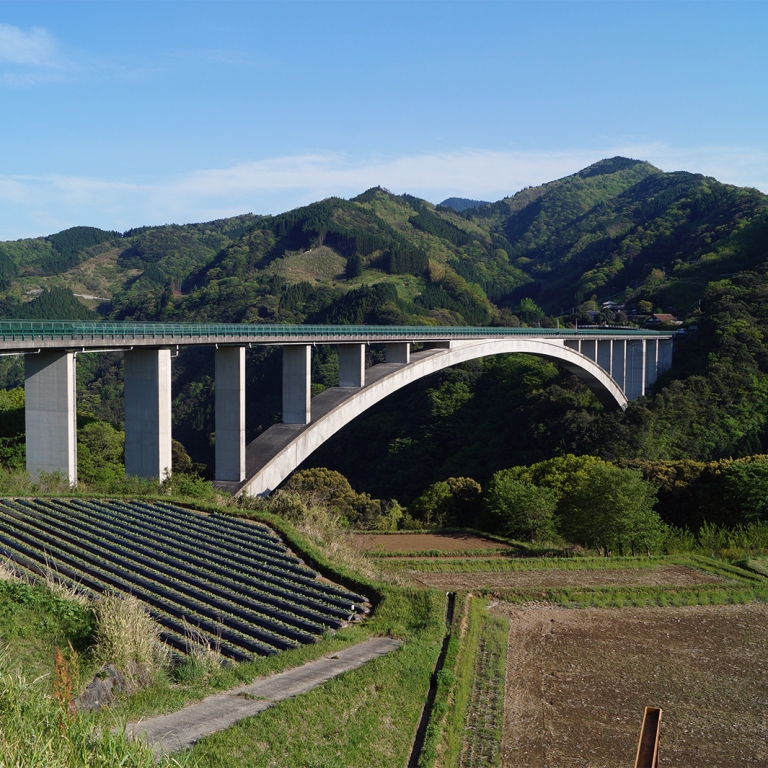 Мост на сельской автодороге, Миядзаки