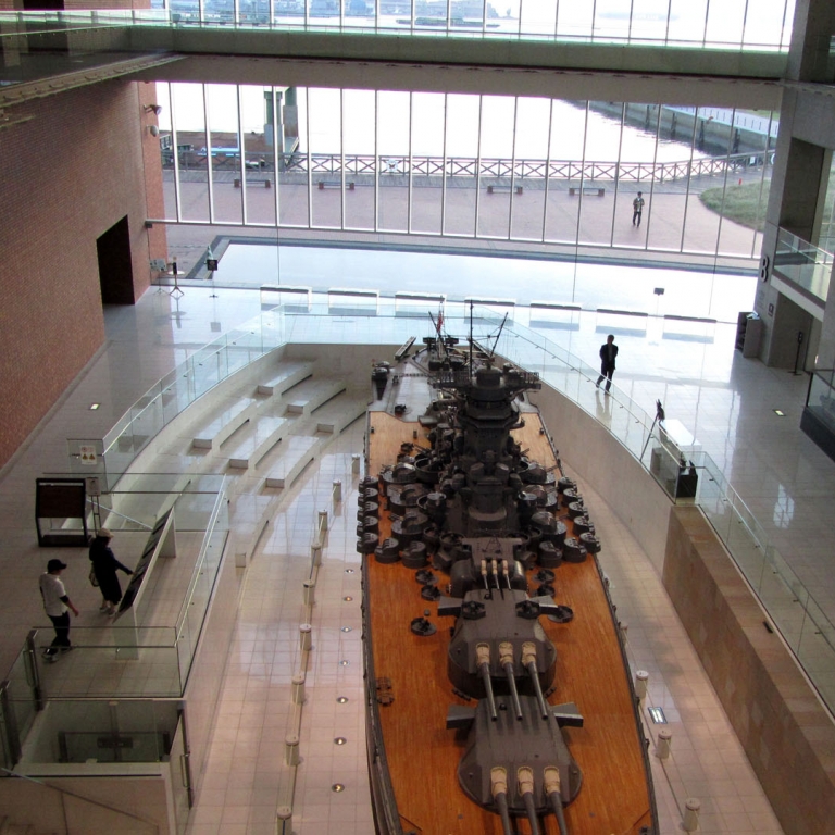 Модель крейсера Ямато в Военно-морском музее в Курэ; Хиросима