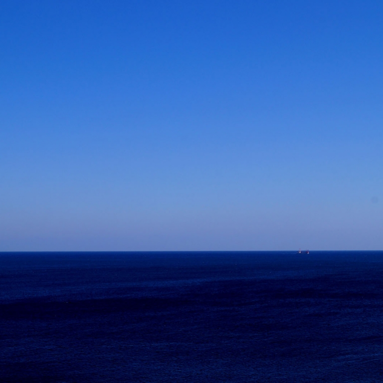 Пустой морской горизонт; Аомори