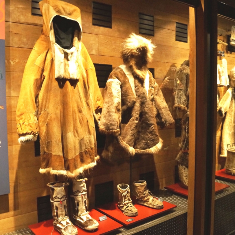 Традиционные одежды айну; Хоккайдо
