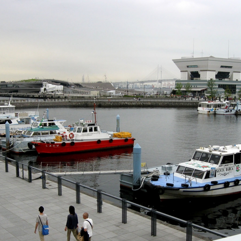 Набережная порта Йокохама; Канагава