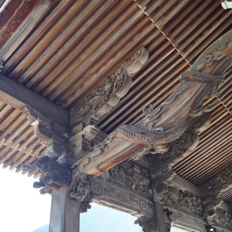 В храме КуонДзи; Яманаси