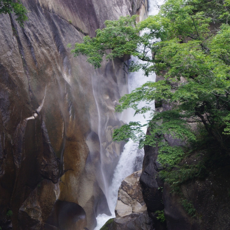 Водопад СэнгаТаки; Яманаси