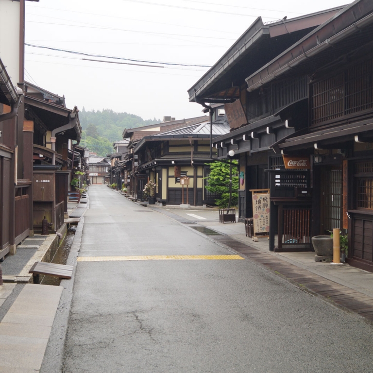 Старый город в Такаяма; Гифу