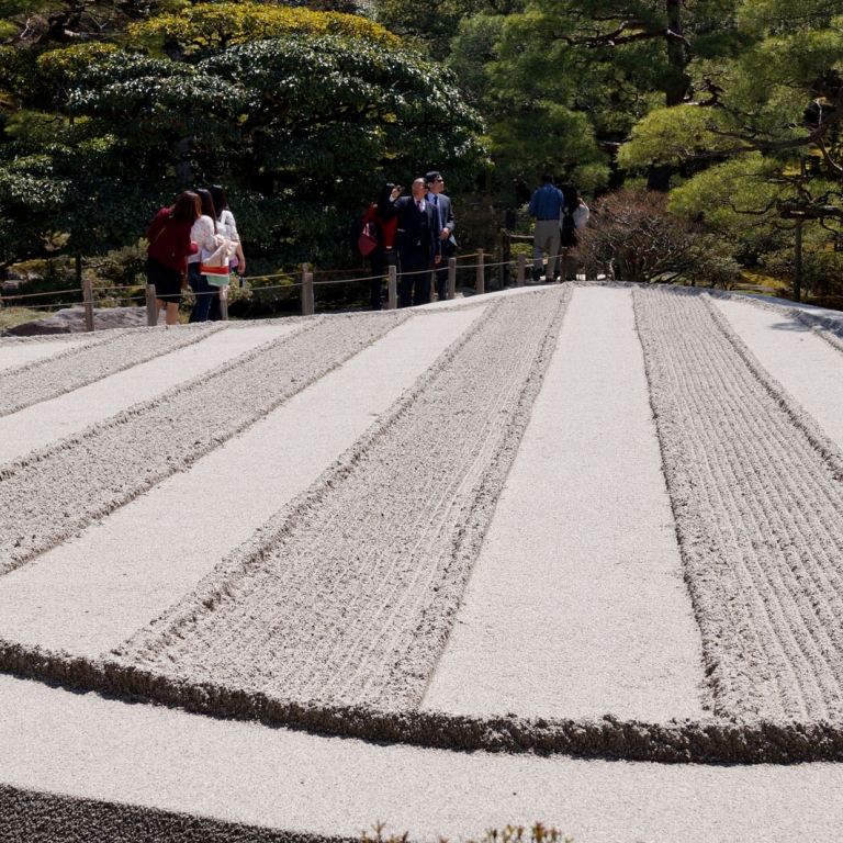 Идеальная галька сада ГинкакуДзи; Киото