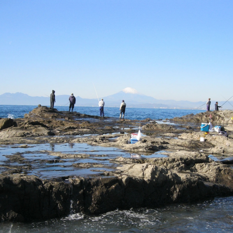 С рыбаками на острове Эносима; Канагава